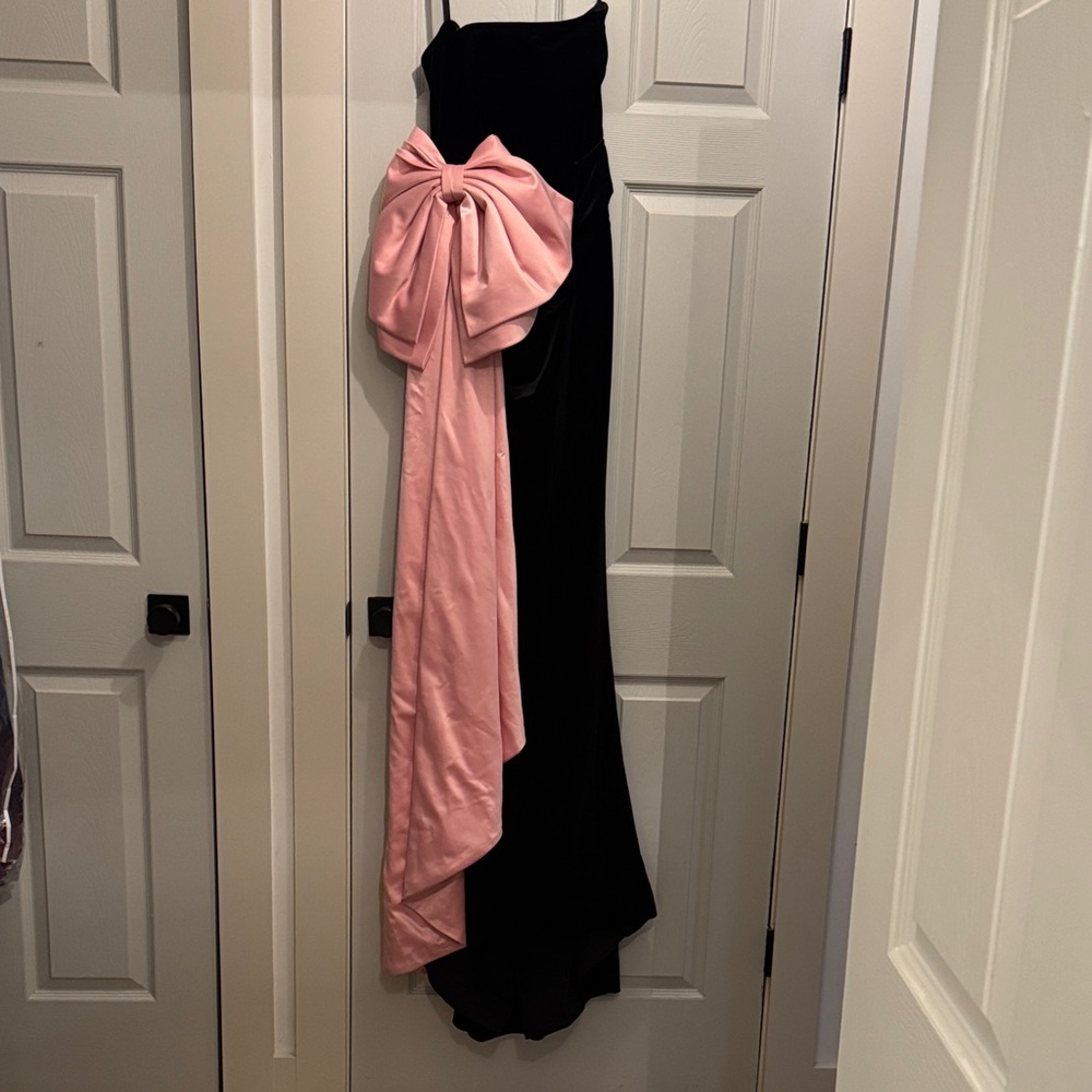 Elegant Black and Pink Women's Dress
